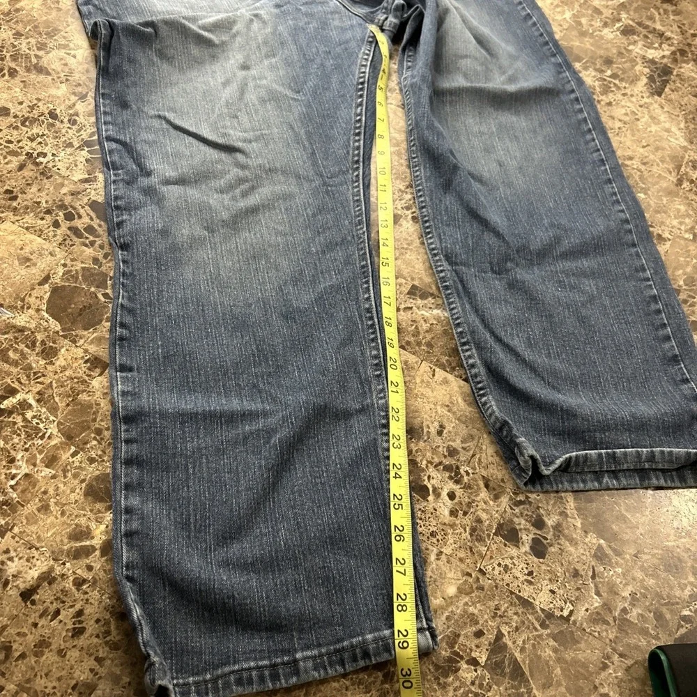 Wrangler Premium men's Jeans 44x30 Blue Relaxed Fit Actual Inseam 29‎